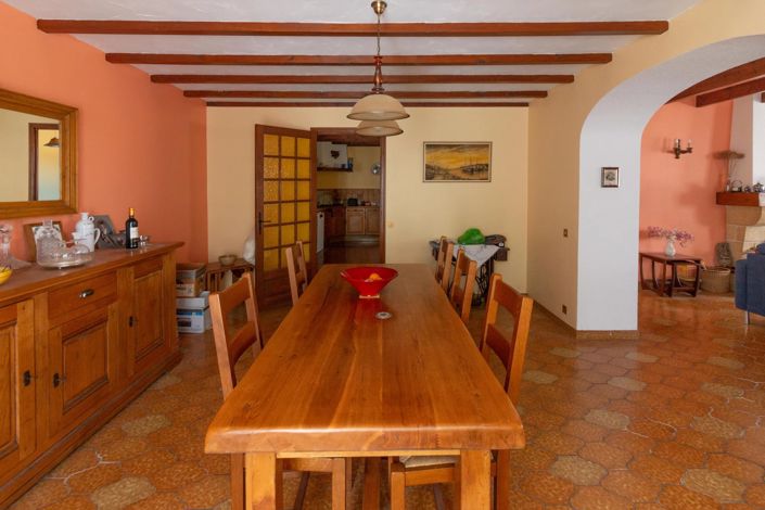 Image No.7-4 Bed House for sale