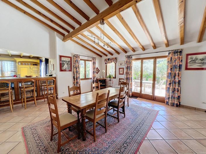 Image No.8-4 Bed House for sale