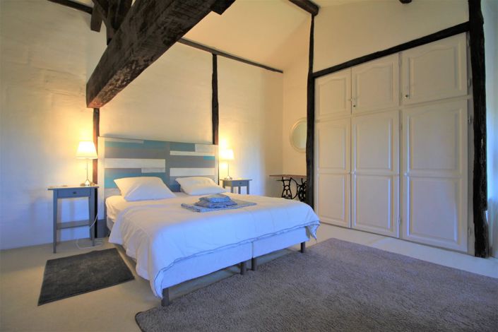 Image No.11-15 Bed House for sale