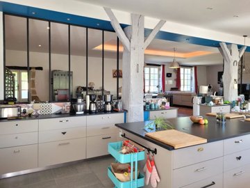 f7ee23ddaa1ac12e1af569a612fecc038275fcd799192