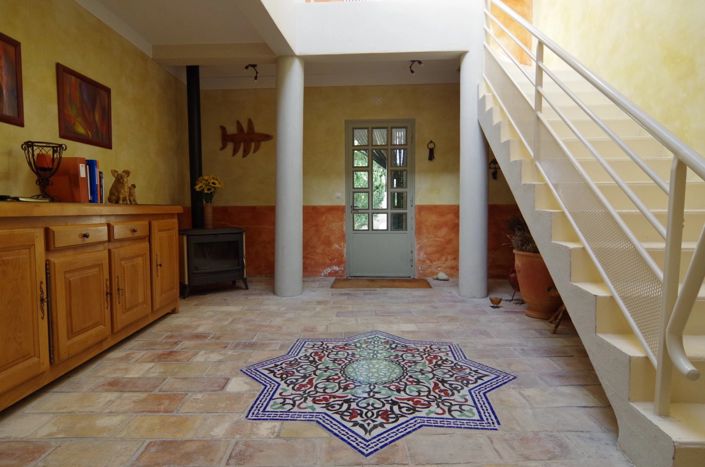 Image No.3-5 Bed House for sale