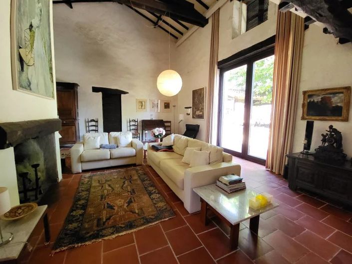 Image No.6-4 Bed House for sale