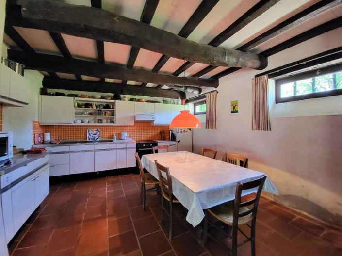 Image No.9-4 Bed House for sale