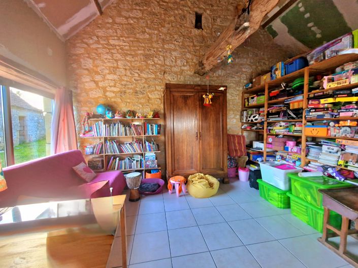 Image No.5-7 Bed House for sale