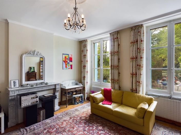 Image No.13-8 Bed House for sale