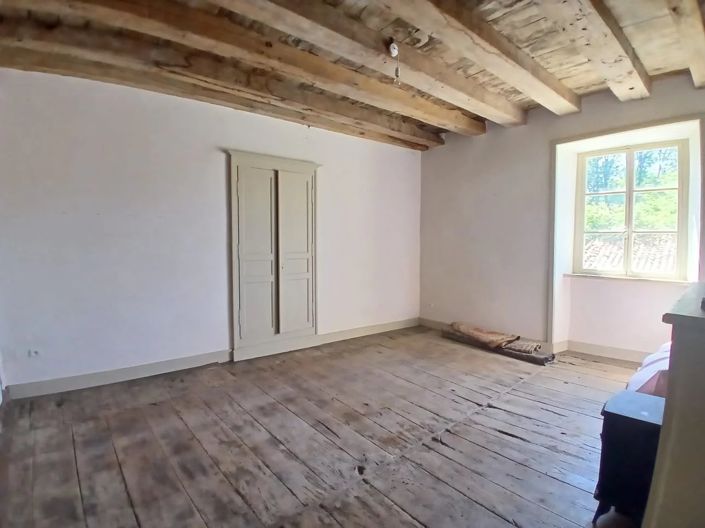 Image No.12-Maison de village de 4 chambres à vendre à Les Salles-Lavauguyon
