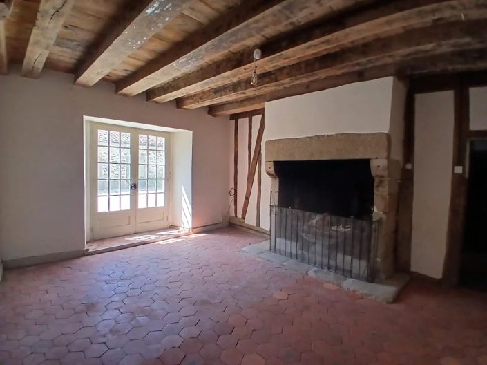 Image No.2-Maison de village de 4 chambres à vendre à Les Salles-Lavauguyon