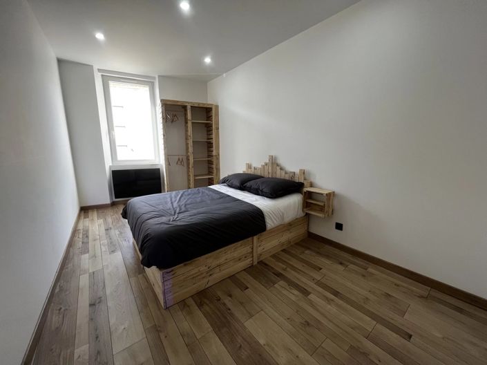 Image No.6-3 Bed Village House for sale