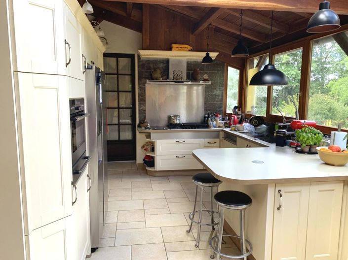 Image No.6-5 Bed Village House for sale