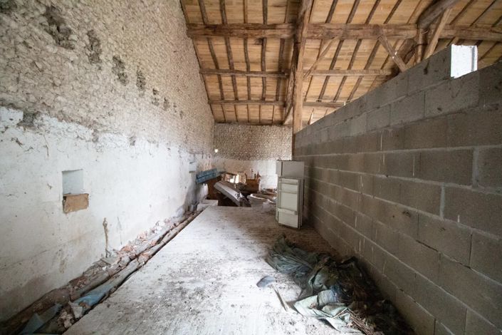 Image No.11-Barn for sale