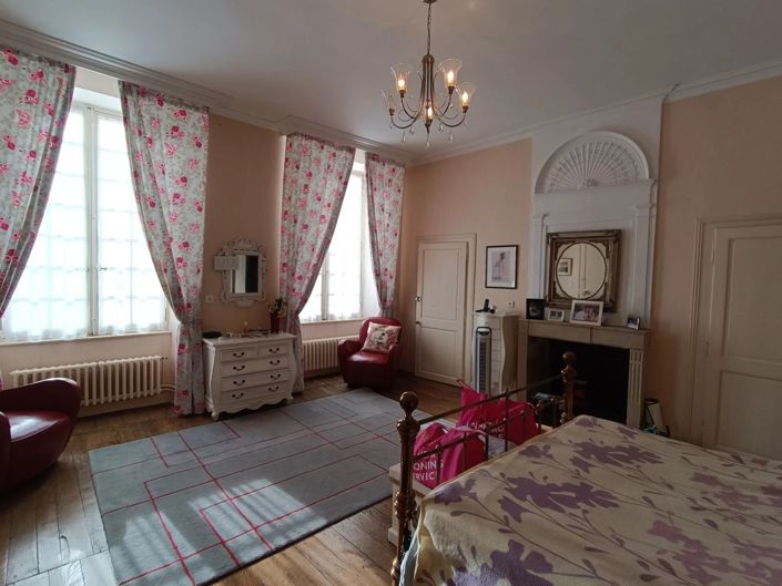 Image No.9-9 Bed House for sale