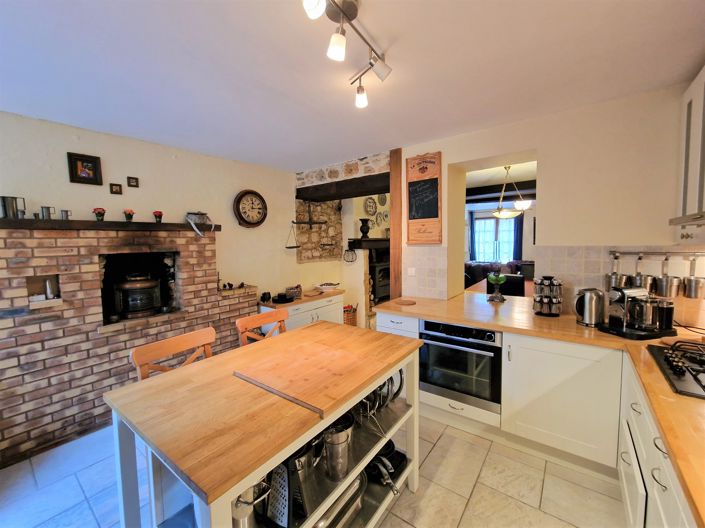 Image No.3-4 Bed Village House for sale