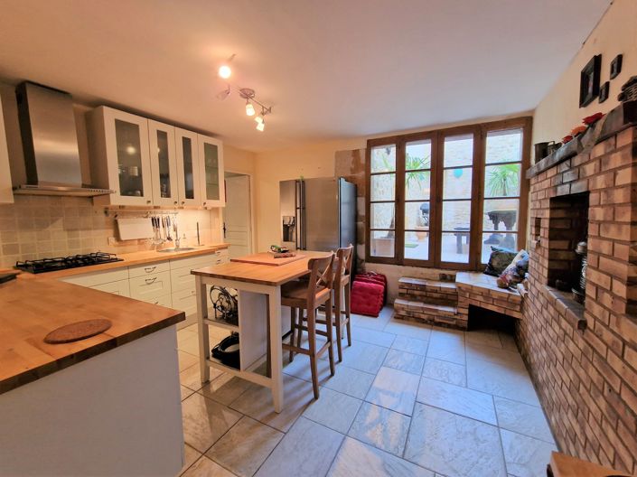 Image No.5-4 Bed Village House for sale