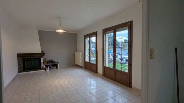 Image No.4-2 Bed House for sale