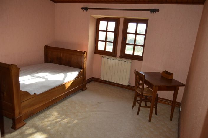 Image No.10-4 Bed Village House for sale