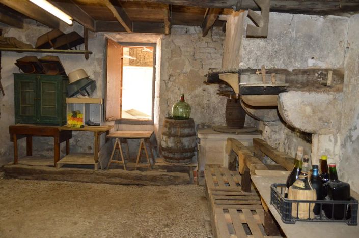 Image No.14-4 Bed Village House for sale