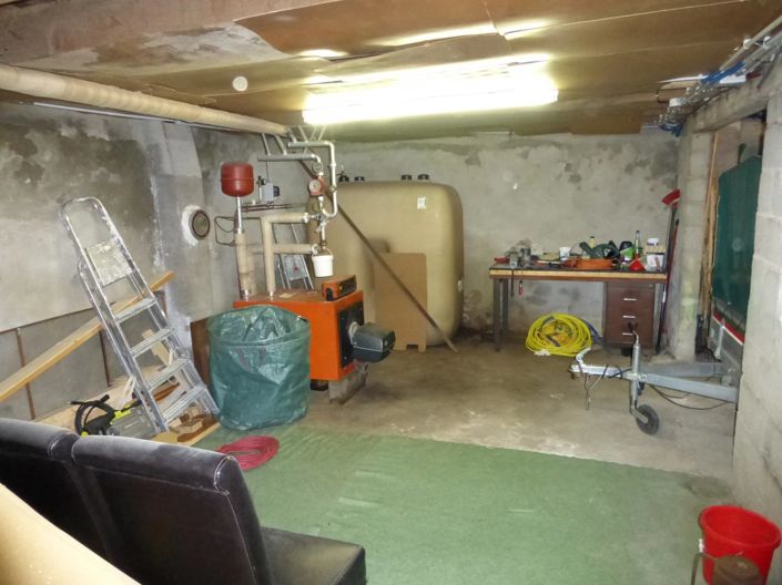 Image No.10-3 Bed Village House for sale