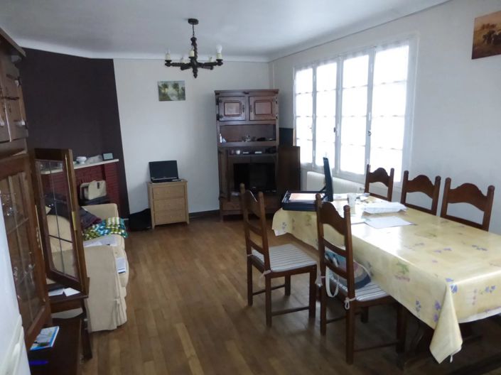 Image No.4-3 Bed Village House for sale