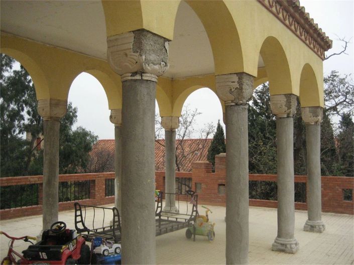 Image No.8-6 Bed House for sale