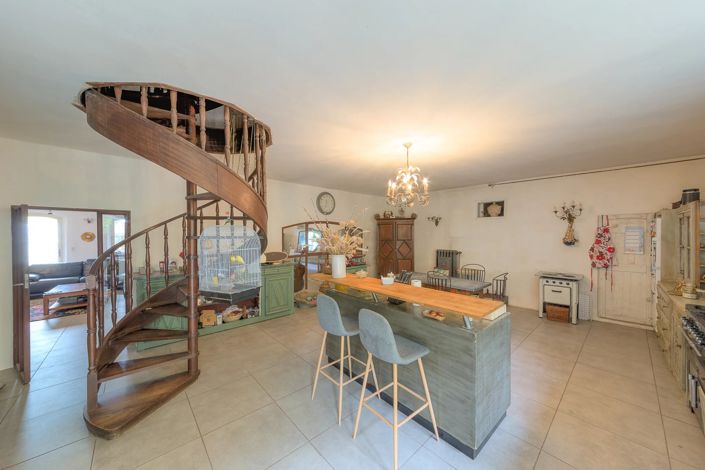 Image No.12-20 Bed House for sale