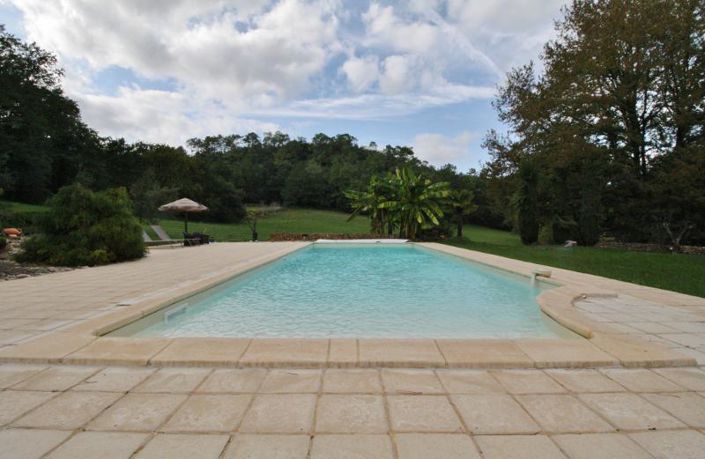 Image No.12-6 Bed House for sale