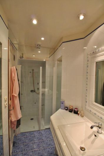 Image No.9-6 Bed House for sale
