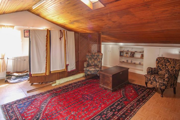 Image No.12-4 Bed House for sale