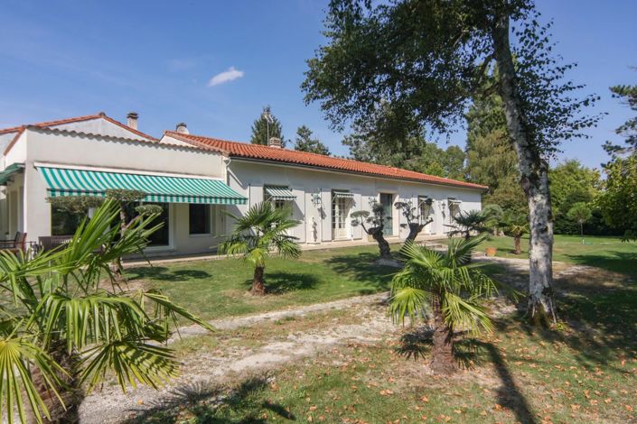 Image No.15-4 Bed House for sale