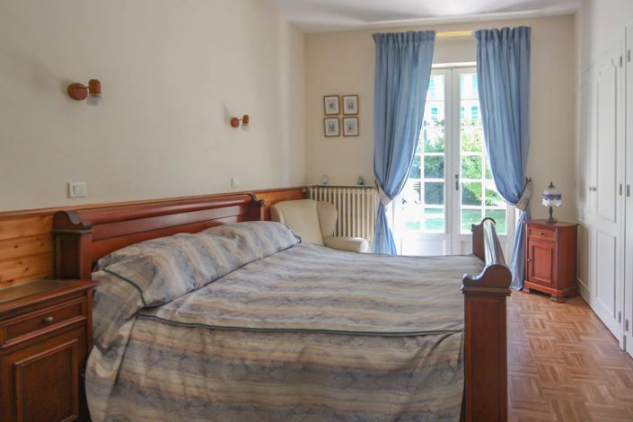 Image No.9-4 Bed House for sale