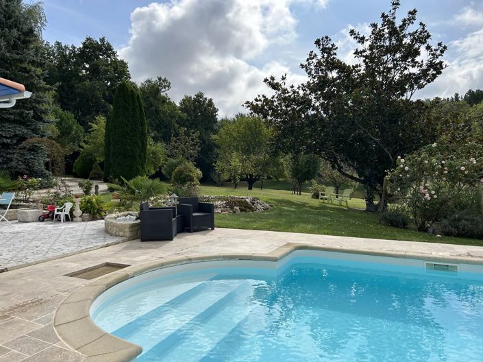 Image No.12-7 Bed House for sale