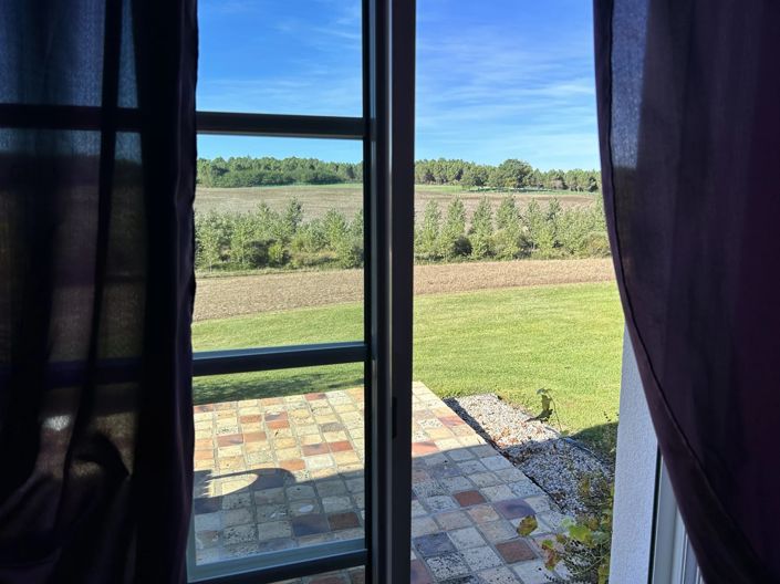 Image No.9-7 Bed House for sale