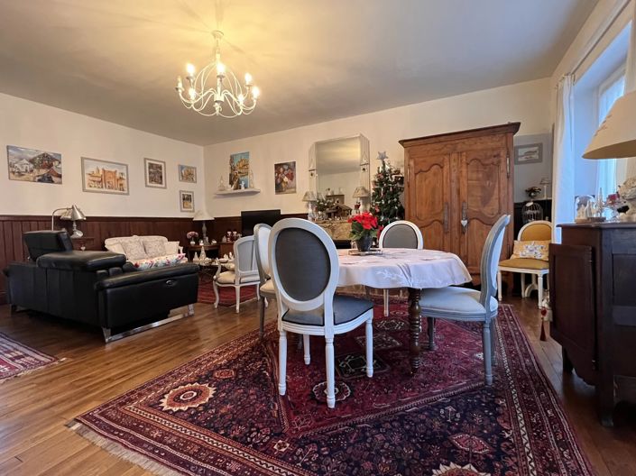 Image No.6-5 Bed House for sale