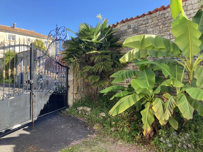 Image No.6-3 Bed House for sale