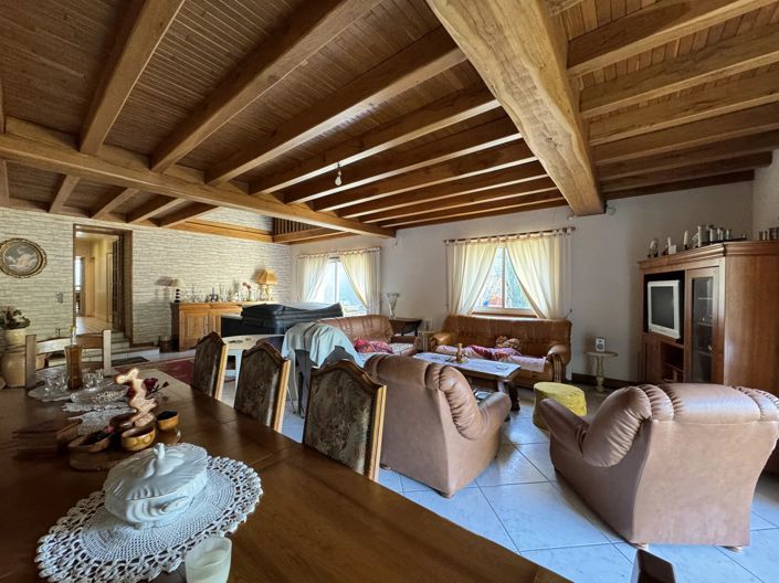 Image No.4-5 Bed House for sale