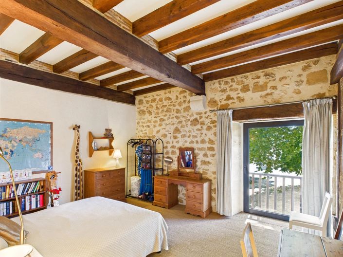 Image No.10-7 Bed House for sale