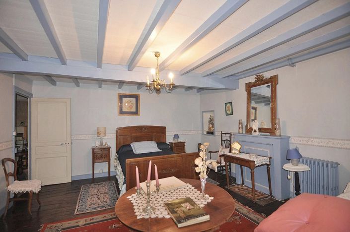 Image No.11-4 Bed House for sale