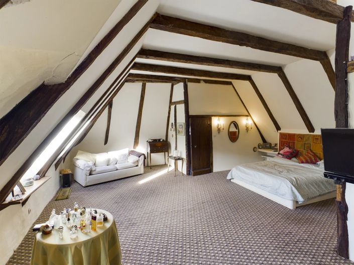 Image No.11-6 Bed House for sale