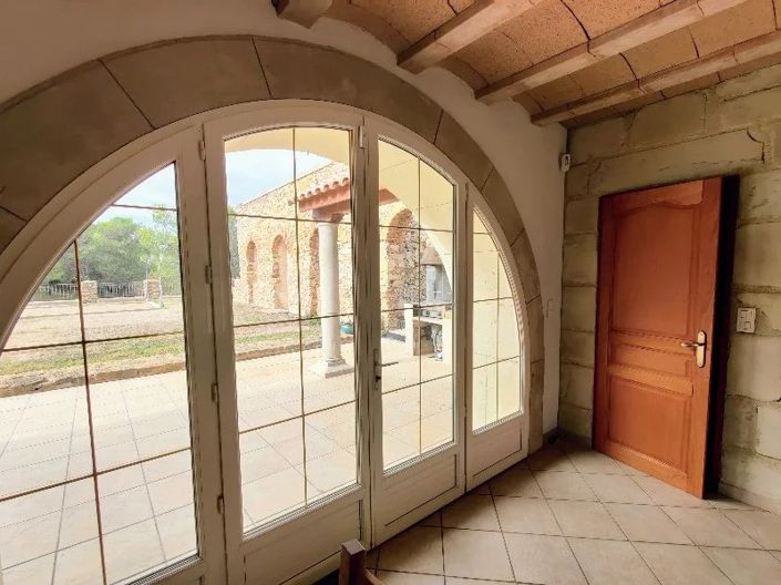 Image No.8-3 Bed House for sale