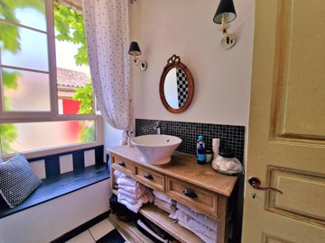 c54c82770af6fb1d5a94bb59eb1c44ebaac7f123d2400