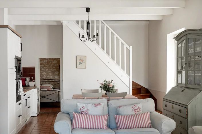 Image No.11-7 Bed House for sale