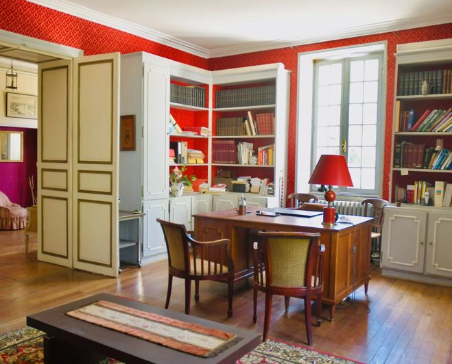 Image No.4-10 Bed House for sale