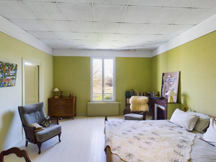 Image No.12-7 Bed House for sale