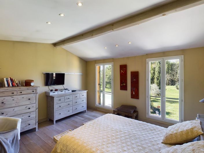 Image No.9-7 Bed House for sale