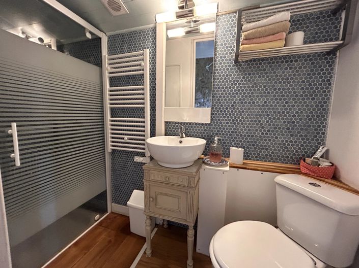 Image No.12-6 Bed House for sale