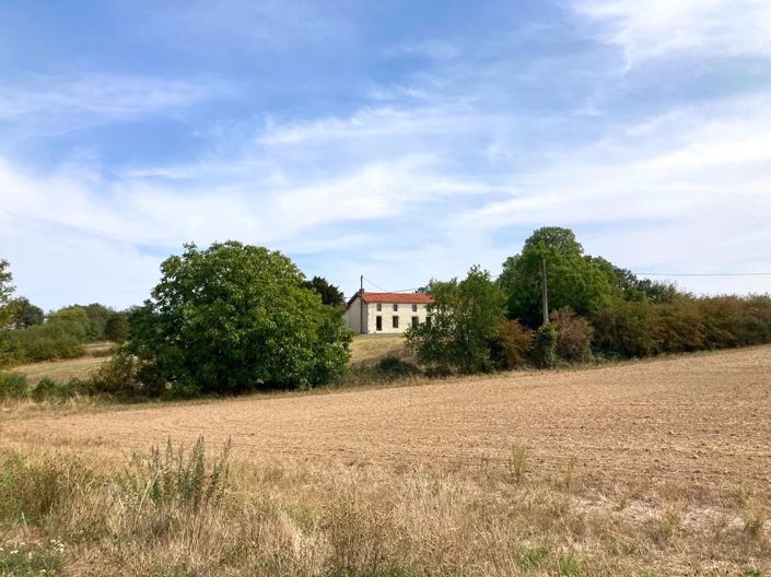 Image No.1-4 Bed Farmhouse for sale