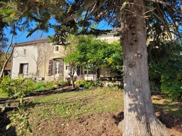 1 - Beauville, House
