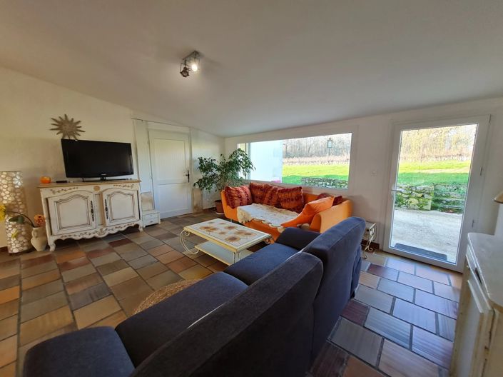 Image No.7-6 Bed House for sale