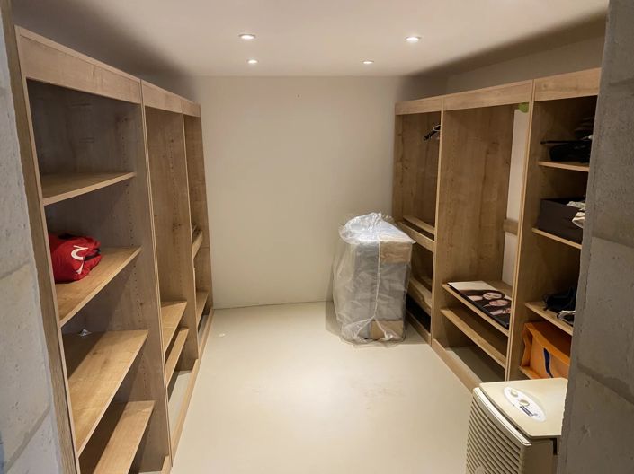 Image No.12-5 Bed House for sale