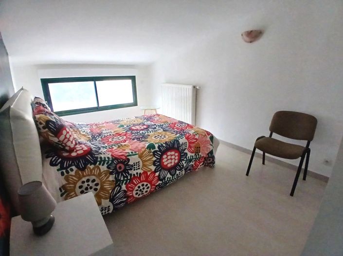 Image No.11-3 Bed House for sale