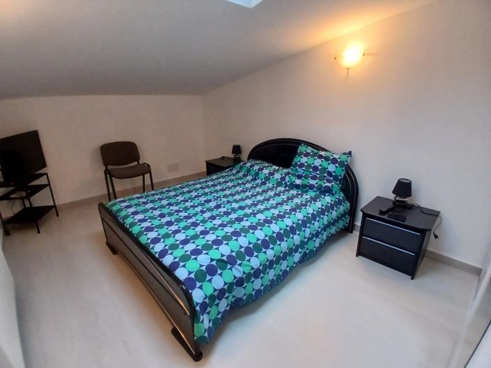 Image No.12-3 Bed House for sale